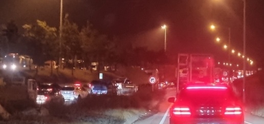 ▲사고 여파로 정체가 빚어지고 있는 상주영천고속도로 = 연합뉴스