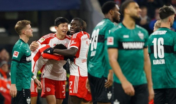 골세리머니를 펼치는 김민재 AFP=연합뉴스