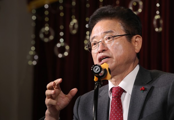 아시아포럼21 정책토론회서 발언하는 이철우 경북도지사 = 아시아포럼21 제공