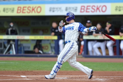 삼성라이온즈 박병호가 타격을 하고 있다. 삼성라이온즈 제공