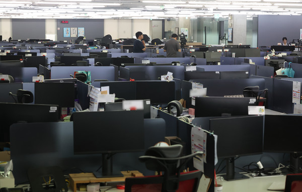 티몬·위메프 판매대금 정산 지연 사태가 이어지고 있는 30일 오전 서울 강남구 위메프 본사 내부의 모습. 연합뉴스