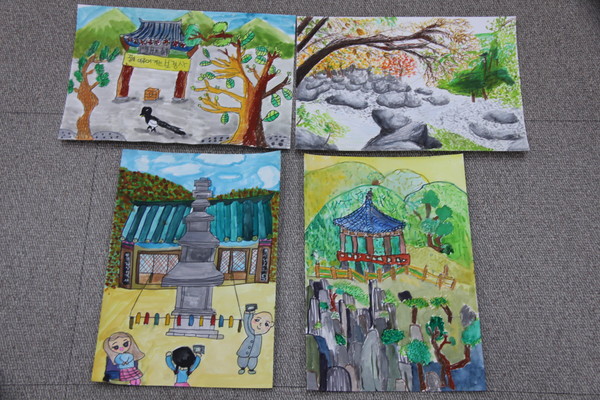 시계방향으로 초등저학년부 장려상 초등저학년부 김준영(포항장원초 3학년), 초등저학년부 최유람(포항송곡초 3학년), 초등저학년부 안혜성(포항죽도초 1학년) , 초등저학년 손세흔(포항제철초 2학년) 작품