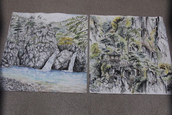 고등부 장려상 이섬미(포항예고 2학년, 왼쪽), 박채은(포항예고 1학년, 오른쪽) 작품