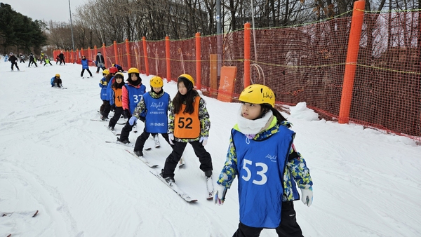 눈 위에서 빛나는 도전 창수초 스키캠프 성료