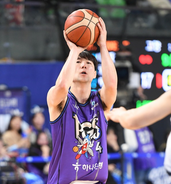 대구 한국가스공사 페가수스 김낙현이 지난 28일 홈에서 펼쳐진 고양 소노 스카이거너스와의 경기에서 슛을 시도하고 있다. KBL 제공