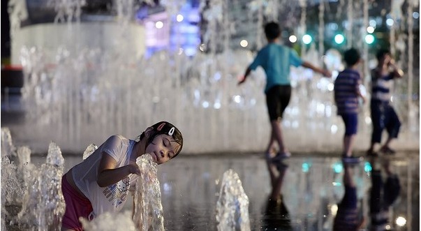 10일 대구와 경북지역은 낮 기온이 33도까지 올라 덥겠다. 연합뉴스