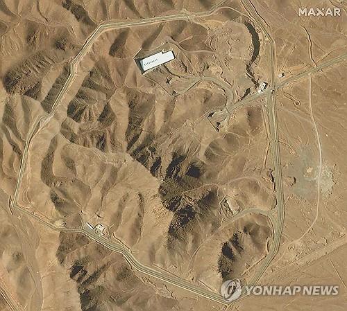 지난 2월 이란 포르도 핵시설을 상공에서 찍은 위성 사진. AFP 연합뉴스