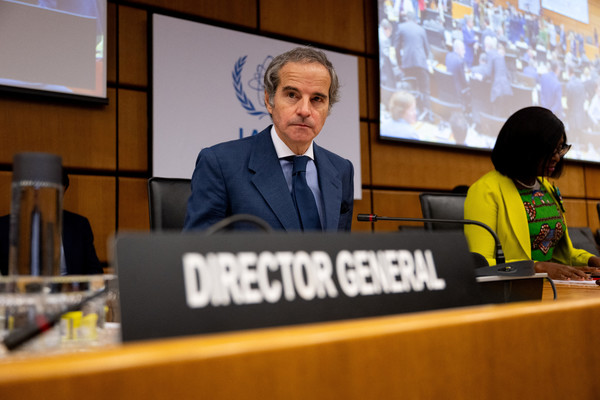 16일(현지시간) 오스트리아 빈에 위치한 IAEA 본부에서 열린 이사회 특별 회의에 라파엘 그로시 국제원자력기구(IAEA) 사무총장이 참석하고 있다. 로이터 연합뉴스