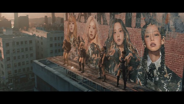 블랙핑크 신곡 '뛰어' 뮤직비디오 캡처 . YG엔터테인먼트