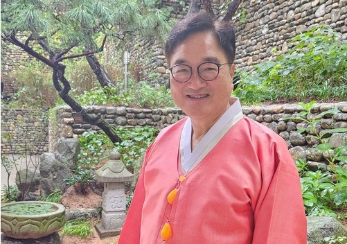 한복을 착용한 우원식 국회의장. 페이스북