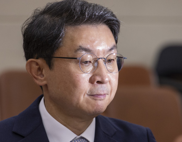 이억원 금융위원장 후보자가 2일 국회 정무위원회에서 열린 인사청문회에 출석해 의원 질의를 듣고 있다. 연합뉴스