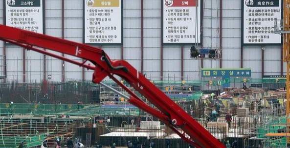 최근 5년간 민간 건설사에서 발생한 산업재해가 건설현장을 포함해 하루 평균 13건 수준인 것으로 나타났.연합뉴스 자료사진