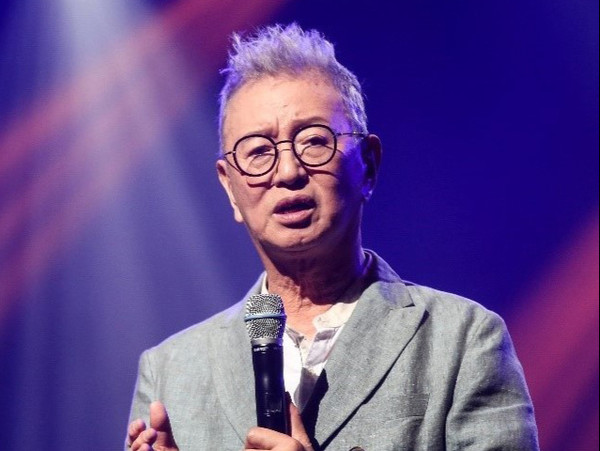 전유성. 가족엔터테인먼트 제공