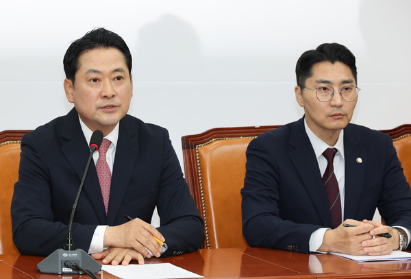 국민의힘 장동혁 대표가 9일 서울 여의도 국회에서 기자간담회를 열고 발언하고 있다. 연합뉴스