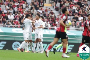 <b>포항</b> <b>기성용</b> 환상 패스, 친정팀 <b>서울</b>에 비수 꽂았다