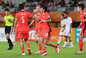'김민지가 해냈다'… <b>여자축구</b> AG 첫 경기서 미얀마 <b>5-0</b> 제압